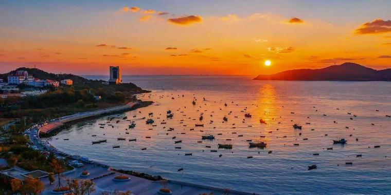 王兆立||威海湾的船